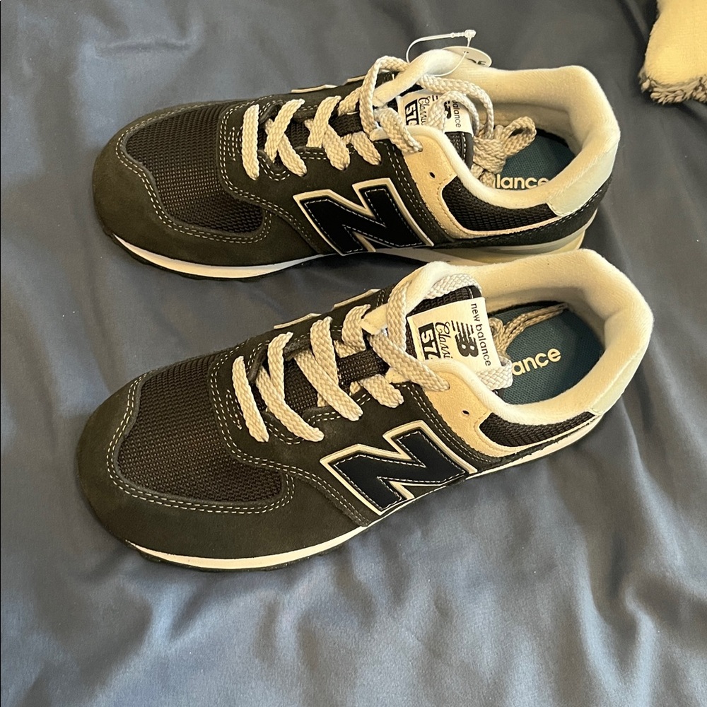 New Balance Kids Sneakers - Black and White